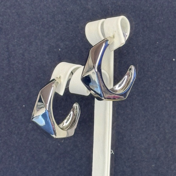 Lane Bryant Chunky Open Hoop Post Earrings in Gunmetal - Picture 5 of 9